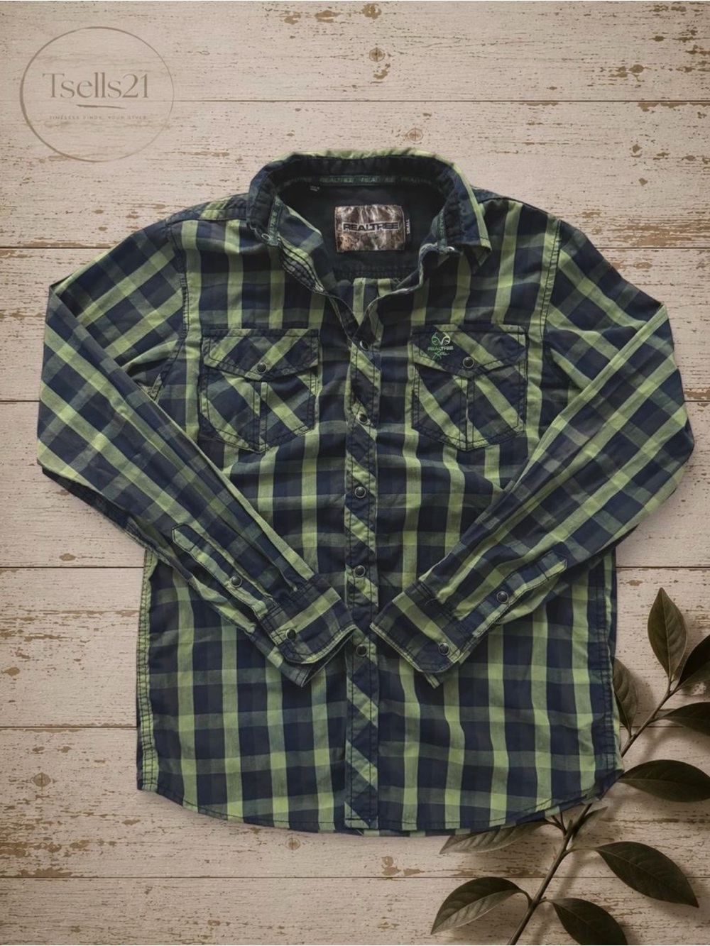 Realtree Green & Black Plaid Flannel Button Up Shirt - Size S